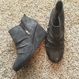 Ankle boots